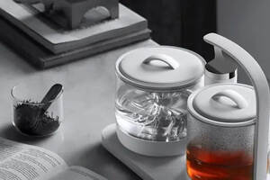 你的茶台总是杂乱不堪？试试这台三合一的三界煮茶器吧