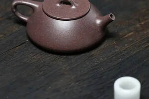 「线瓢」线瓢，潘国新（高工艺美术师）宜兴原矿紫砂茶壶