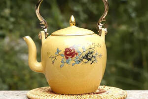 紫砂壶出众性能从茶器中脱颖而出