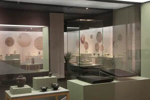 出土文物：金华市陶朱路的宋代墓葬，出土的银罐、银扣瓷盏、银勺