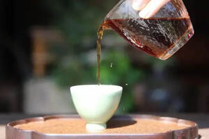 为什么喝绿茶能缓解头痛