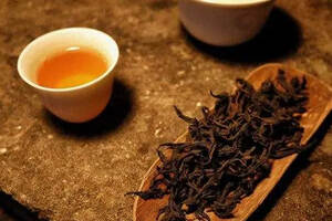 龙井是产自福建的名茶