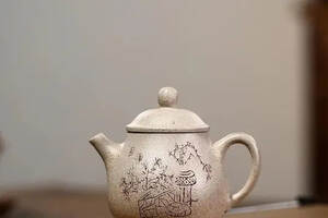 「高潘」范磊（国助理工艺美术师）宜兴原矿紫砂茶壶