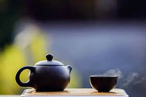 四季饮茶有讲究，其中区别需了解