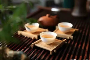 学会喝茶，拥有像茶一样恬淡舒适的人生