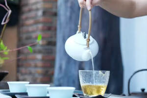冬天来了，你知道茶叶还能煮着喝吗？
