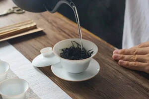 泡茶的8个步骤详解，学会3个小技巧让你秒变茶艺师