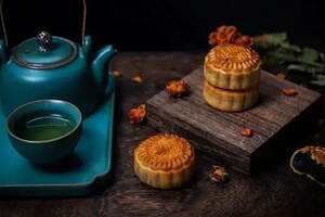 中秋节少不了吃月饼，月饼搭配什么茶喝口感最好，你知道吗？