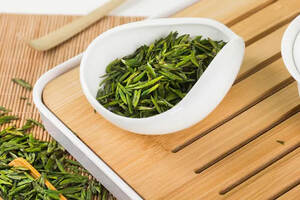 茶叶品种繁多 观色亦可识茶