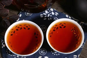 一分钟让你了解普洱古树熟茶的“小堆发酵”