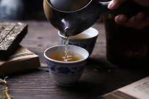 普洱茶出汤时间该如何控制？