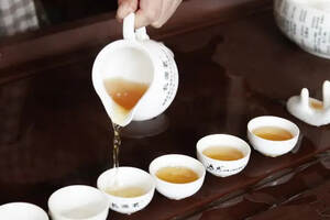 这10条喝茶的规矩，让你了解喝茶基本礼仪（下）