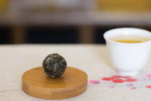 普洱茶的回甘是时间转化的滋味
