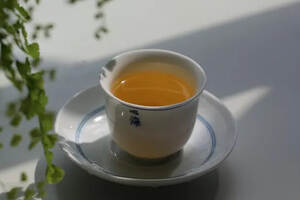 普洱茶汤的粘稠度，可判断后期转化吗？
