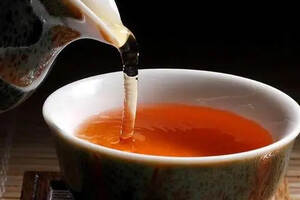 红茶的缘起传说（红茶的传说与来源）