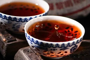普洱茶熟茶发酸和生茶冷后酸的原因是什么？