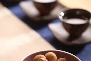 传统饮茶中的美食——茶点与茶食