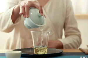福海讲堂 | 如何通过茶汤来辨别茶叶品质？