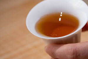 红茶冷了为什么会“油油的”？这个茶是好茶吗？