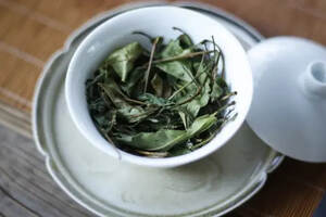小菜茶（贡眉）也是福鼎白茶中的一种吗？3个点带你深入了解