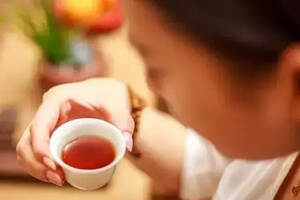 智者阅尽红尘道出，女人的故事，就是茶的故事
