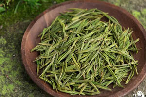安吉白茶属于绿茶的一种吗？为什么安吉白茶会有白茶两个字？