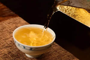 来自最尊贵产区的皇家贡茶——曼松王子山，兰香独特到一口难忘
