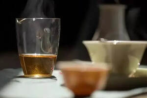 荷叶白茶，陈皮白茶，菊花白茶，夏天炎热喝加“料”的茶好不好？