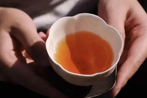 寒潮来袭，喝点温润的茶，是适合隆冬喝的三款茶