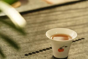 "可以喝的古董"，普洱茶的韵味来自什么？