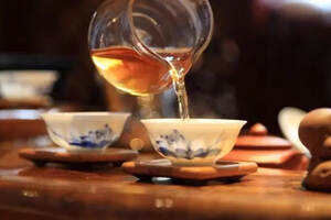 普洱茶真的那么好喝吗？为什么那么多人对普洱茶如此痴迷？