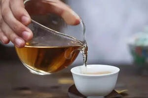 白茶圈谣言TOP3：喝茶失眠，胃寒之人、小孩不能喝茶，真的吗？