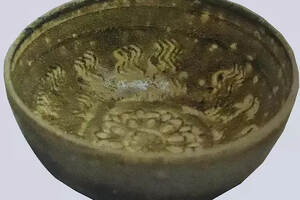 “褐褐”有名的青瓷碗