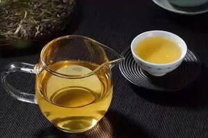 满屏都是人民币！茶叶中万元一斤的「奢侈品」，你都喝过几个？