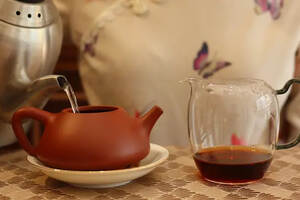 买普洱茶选择饼茶好还是散茶好？