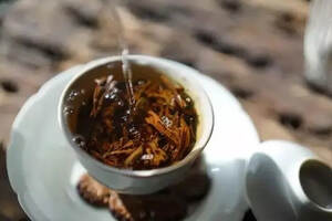 专业品茶师都在用的“啜茶法”，你学会了吗