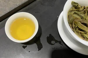 生茶张详解：易武茶之首，刮风寨普洱茶魅力在哪？有何特点？