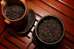 茶知识：如何分辨普洱茶熟茶与六堡茶？