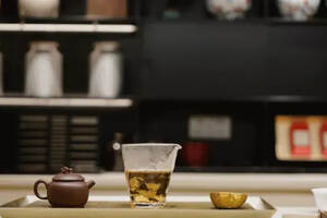 和绿茶相比，普洱茶就是茶渣？