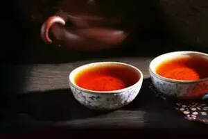 怎样减轻普洱茶的仓味？