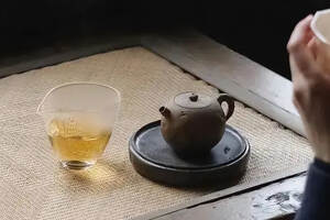 今年第一锅自采自炒的普洱茶？手痛么？