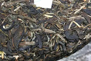 炒出“天价”的老班章古树普洱茶有什么特点？值得这个价格？