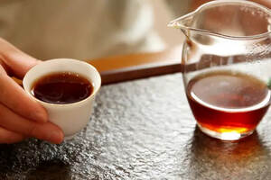 如何区分一杯茶汤是浓茶还是淡茶呢？