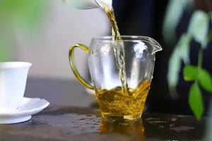 一文揭秘关于喝普洱茶有酸味的真相，带酸味的普洱茶是好是坏？