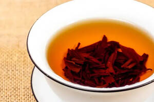 真正弄懂小种红茶不容易，来自武夷山的金骏眉、银骏眉、大赤甘