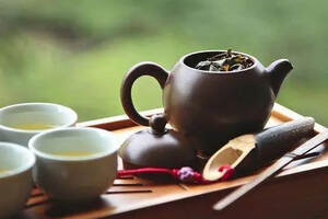 为什么说绿茶乘早喝，岩茶隔年喝，白茶放三年喝，有什么说法？