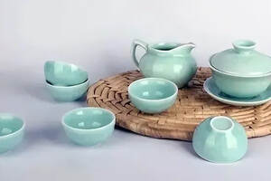 白瓷盖碗茶具