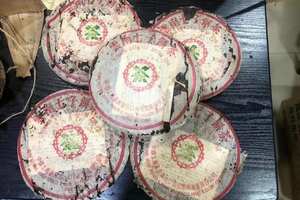 98年红丝带绿印青饼，马来干仓。
