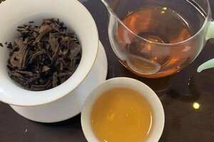 

96年黎明茶厂八口中大黄印老生茶，纯干仓生茶