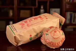 2002年凤庆甲级青沱，凤庆的甲级沱茶相信很多朋友都